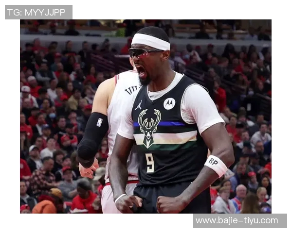 曼赞比与扬库托激烈争吵引发冲突后者将前者推倒广告牌现场惊险一幕